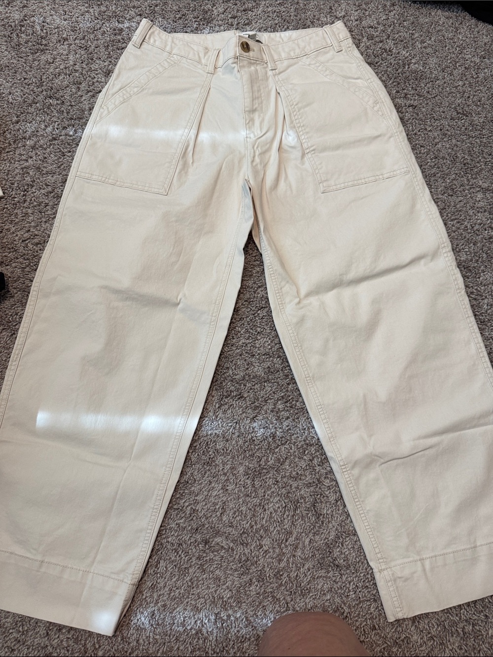 Banana Republic Cream Wide-Leg Cargo Pants